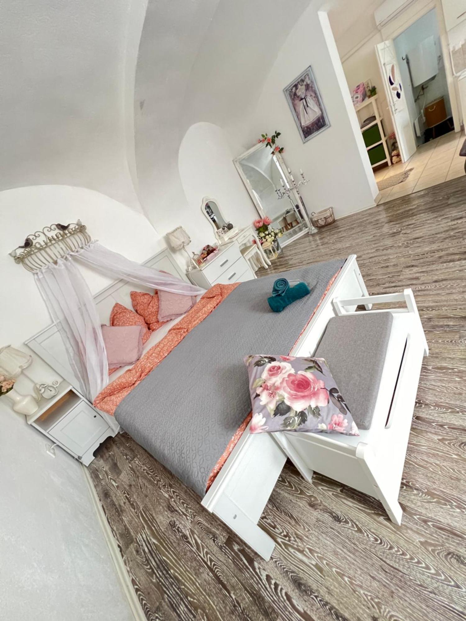 Korona Apartman セーケシュフェヘールヴァール エクステリア 写真